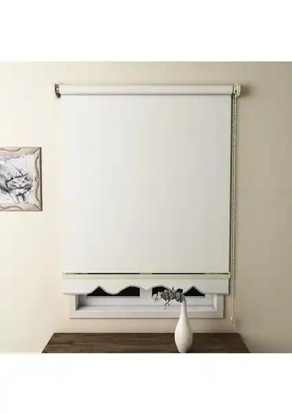 Brillant Düz Stor Perde Beyaz MS1200 ve 80X200 Krem Modeli Karşılaştırması