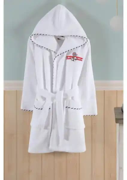 Çocuk Bornozları Karşılaştırması: Bambu Nakışlı ve Kimono Yaka Modelleri