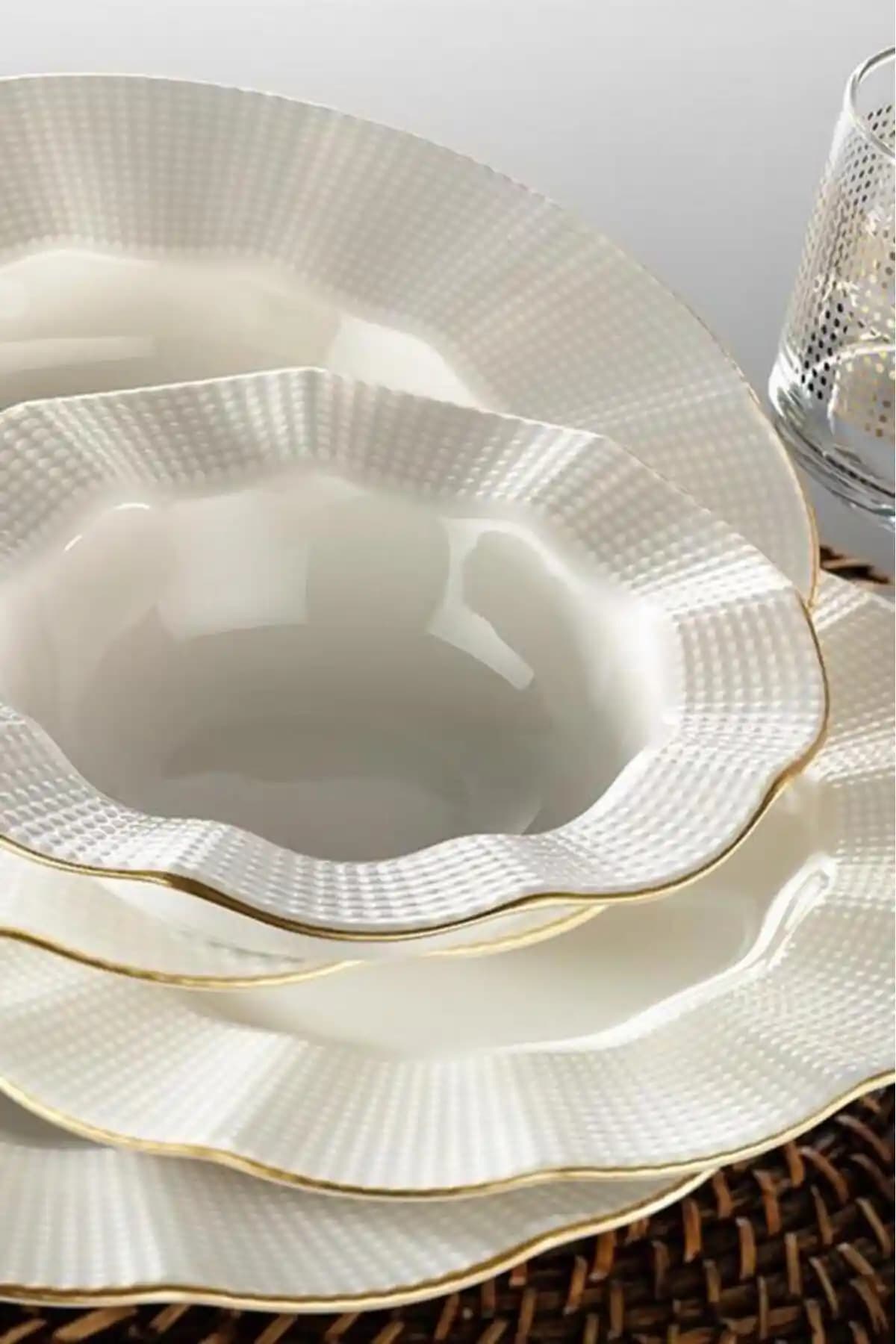 Kütahya Porselen Milenda 83 Parça Yemek Takımı Şık ve Dayanıklı Tasarım