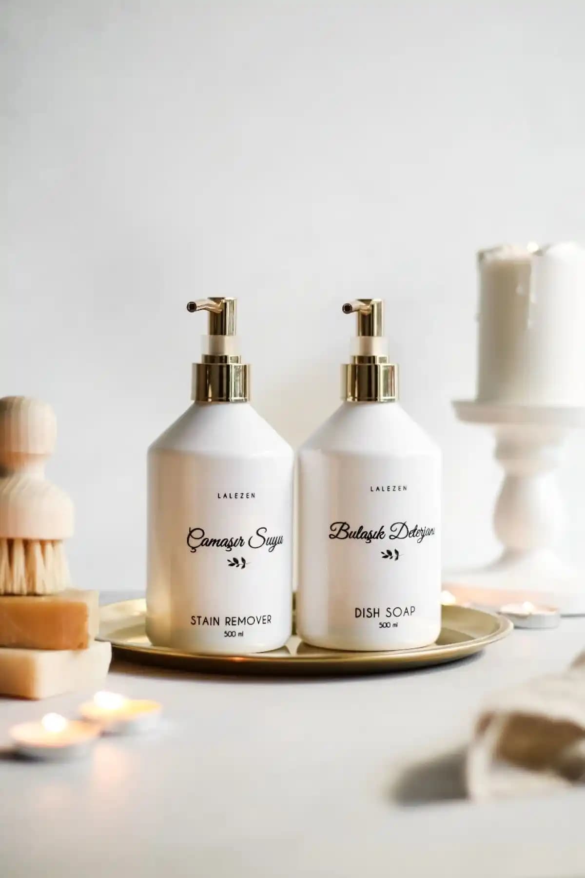 LALEZEN HOME Gold Kapaklı Çok Fonksiyonlu Temizlik Şişesi 500 ml dayanıklı ve şık tasarım