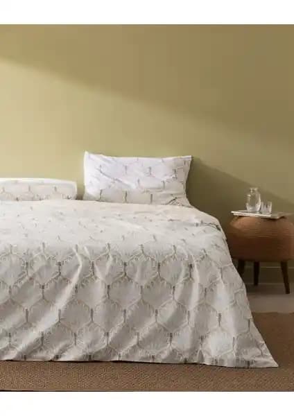 Madame Coco Kerman Çift Kişilik Pamuklu Baskılı Nevresim Takımı: Şıklık ve Konfor Bir Arada