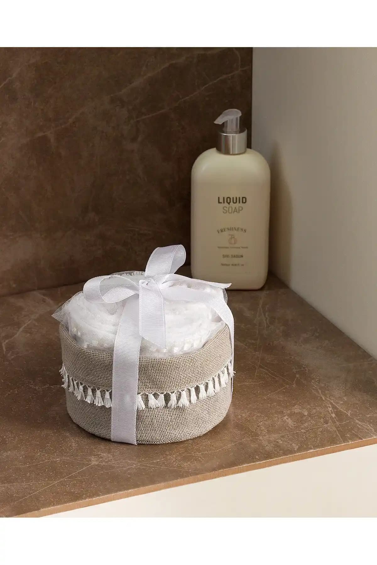 Madame Coco Mavrice Sepetli Havlu Seti Beyaz 4 Parça Yüksek Emicilik ve Şıklık