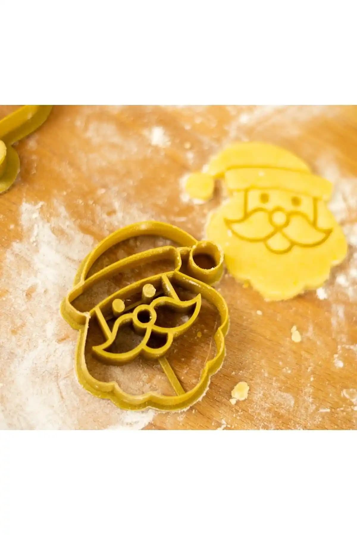 Noel Baba Temalı Kurabiye Kalıbı: Yaratıcı ve Pratik Mutfak Aracı