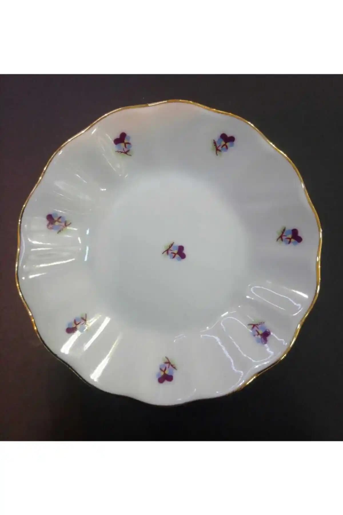 Porland Hercai Desenli 12'li Çay Tabağı: Geleneksel ve Modern Tasarımın Şıklığı