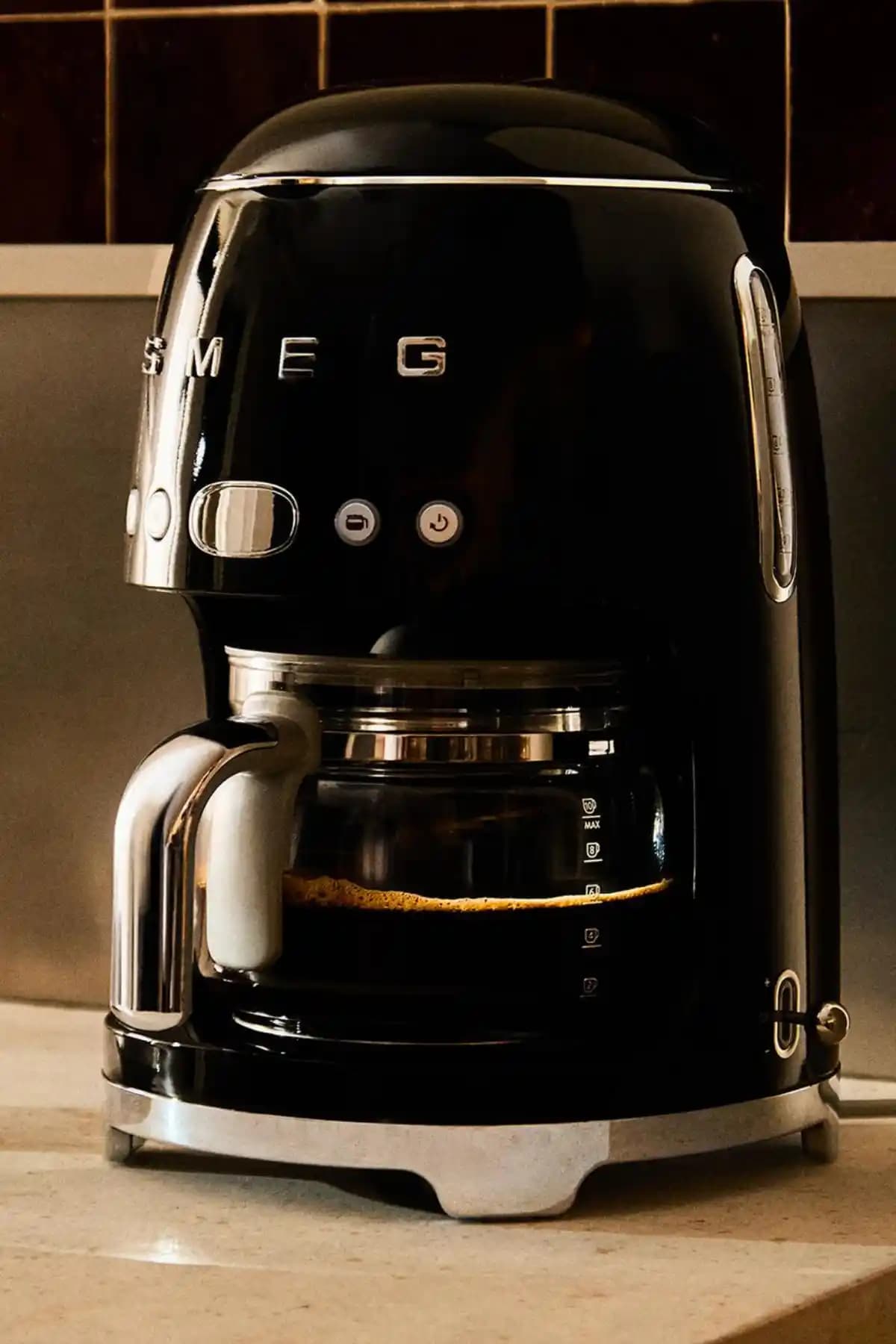 Smeg 50's Style Retro Siyah Filtre Kahve Makinesi Detaylı İnceleme ve Özellikleri