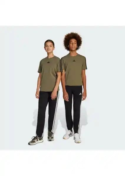 Adidas Kids Essentials Pantolonları: Sürdürülebilir ve Konforlu Çocuk Giyim Seçeneği
