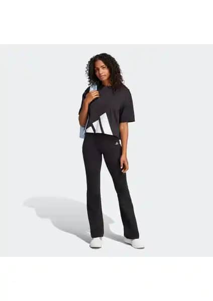 adidas W Bl Sj Bf T Ka<dı>n Tişört JG8736: Güncel Moda ve İşlevselliğin Buluşması