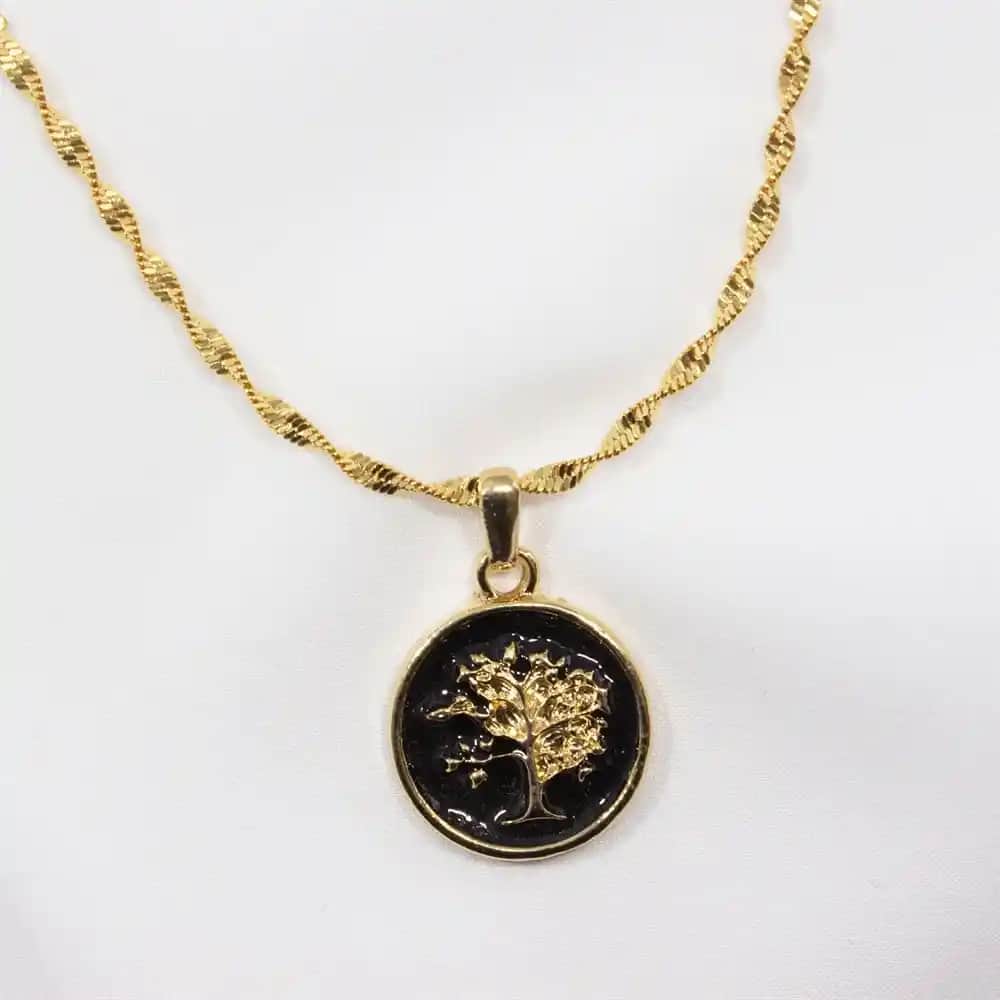 Ağaç Kolye ile Dekorasyonda Doğal ve Şık Dokunuşlar İçin Modern ve Rustik Tasarım Fikirleri