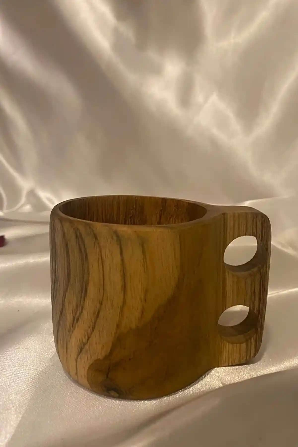 Ahşap Bardak Dekorasyonunda Yaratıcı ve Şık Kullanım Fırsatları