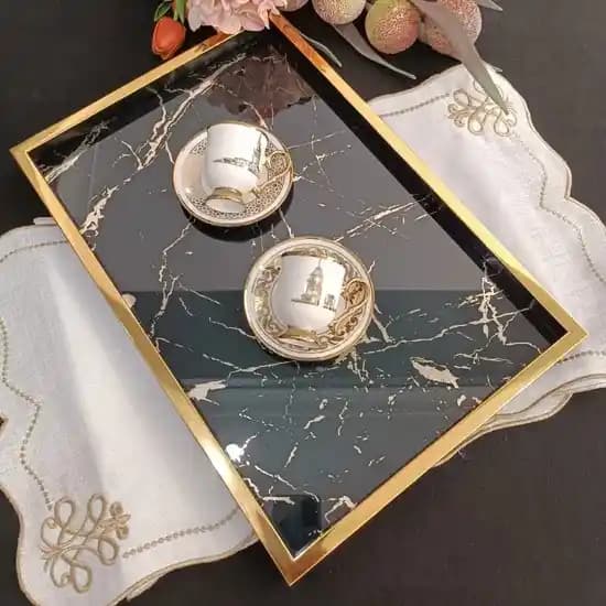 Akrilik Camın Dekorasyon ve Mobilya Alanındaki Kullanım Alanları ve Avantajları