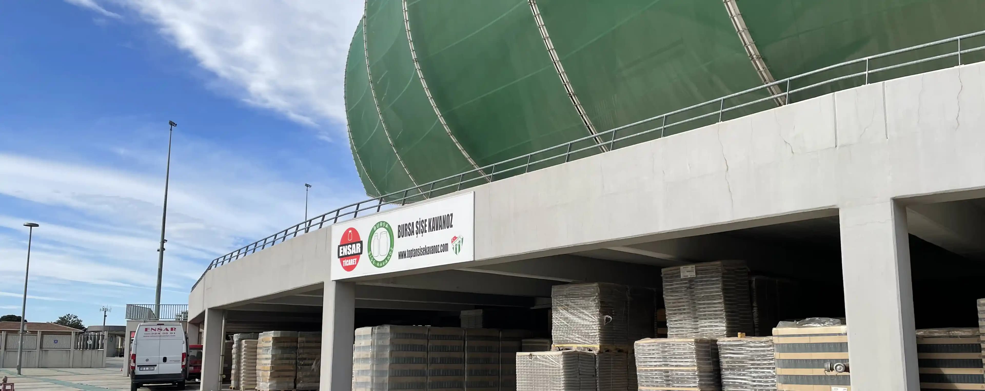 Bursa Şişe Kavanozlarıyla Dekorasyon ve Mobilyada Yenilikçi Yaklaşımlar