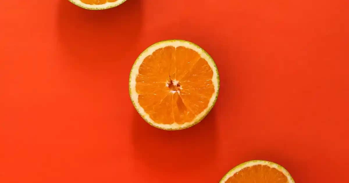 Cam Kapaklı Bardaklar: Modern ve Şık Dekorasyon İçin Çok Amaçlı Çözümler