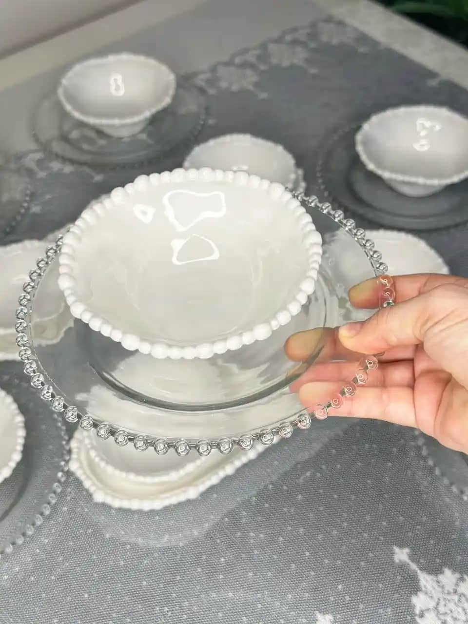 Cam ve Porselen Malzemelerle Modern Dekorasyon ve Mobilya Tasarımları