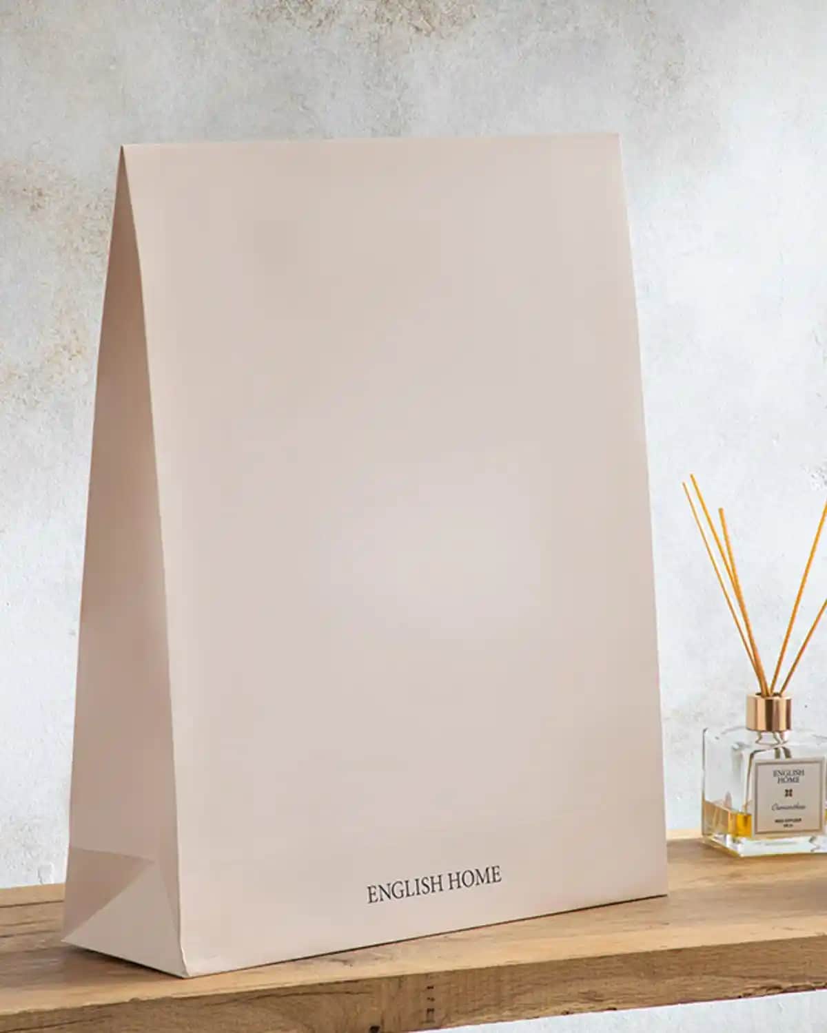 Dekorasyon ve Mobilya Alanında Yaratıcı Hediye Paketleri Tasarımı ve Sunumu Rehberi