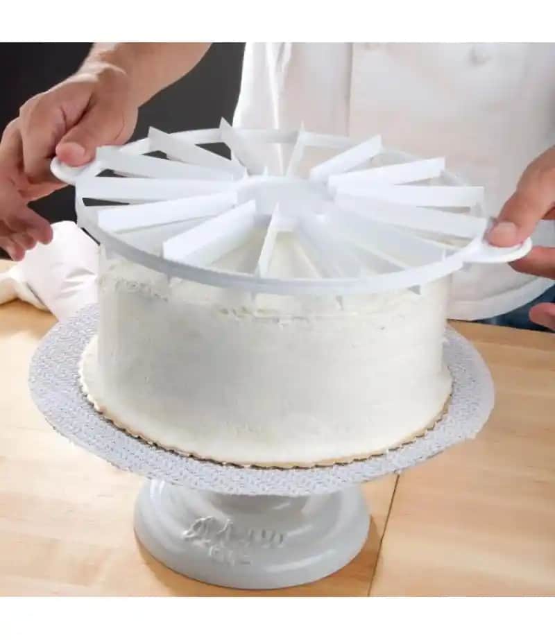 Dekorasyon ve Mobilya Dünyasında Pasta Şekillendirme Aletleri ile Yaratıcı Detaylar