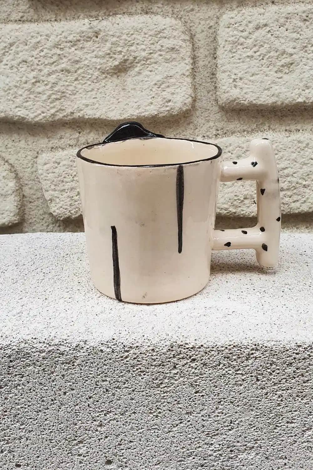 El Yapımı Seramik Kupalar: Dekorasyon ve Kullanımda Zarafet ve İşlevsellik