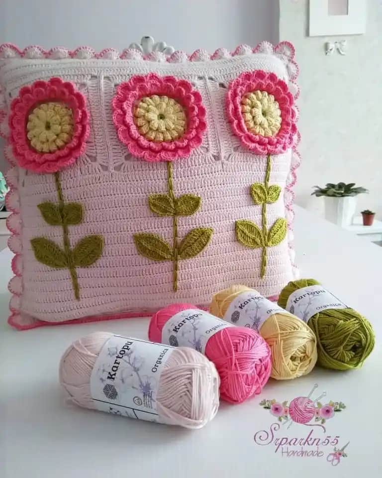 En Güzel Kırlent Örnekleri ile Ev Dekorasyonunuzu Zenginleştirin ve Stil Yaratın