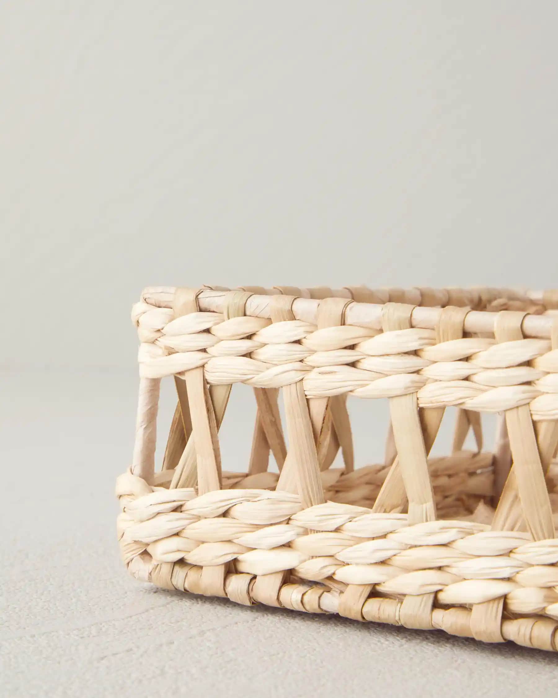 Hasır Peçetelikler: Doğal ve Şık Dekorasyon İçin İşlevsel Aksesuarlar