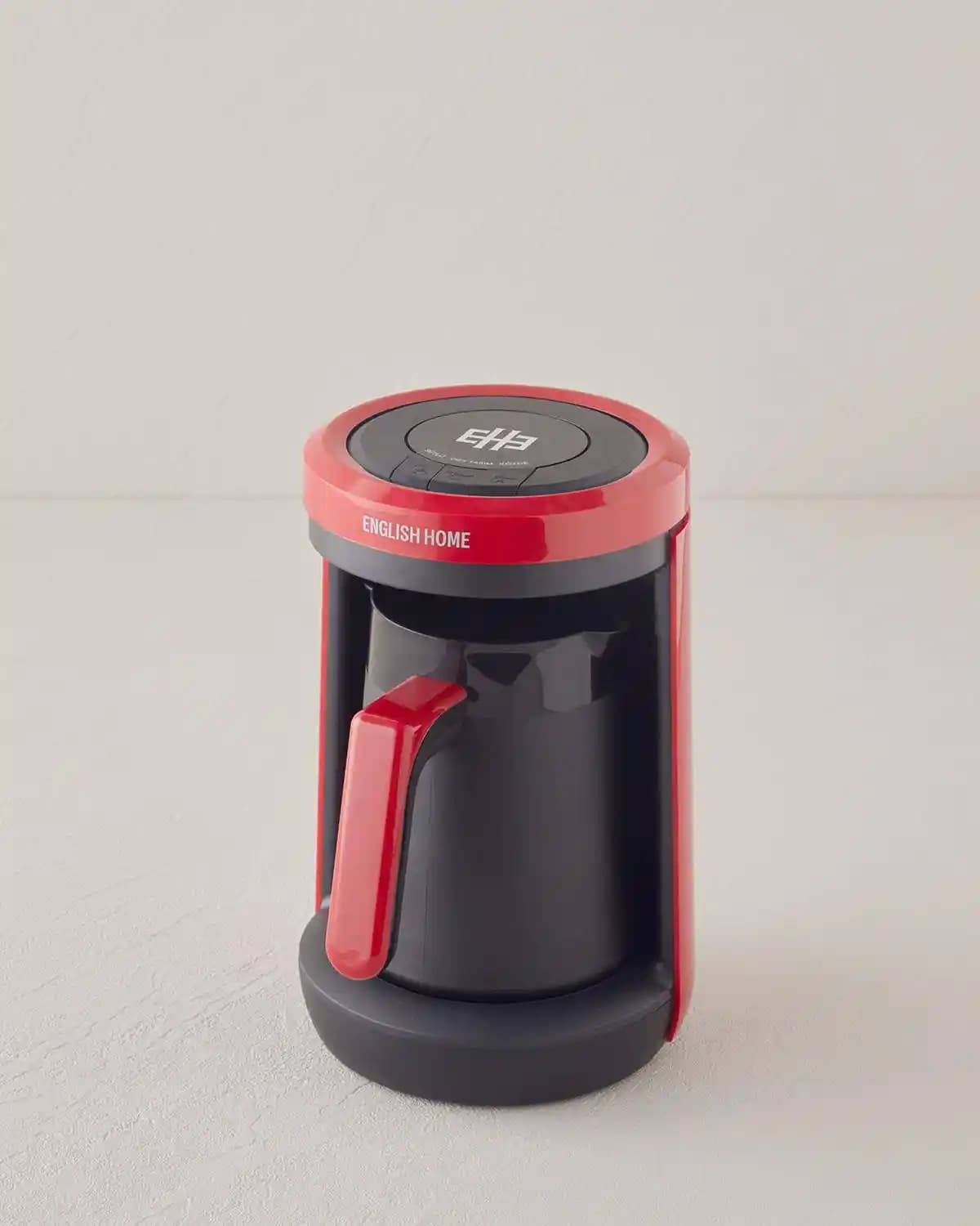 İngiliz Evlerinde Türk Kahvesi Fincanı Dekorasyonu ve Kültürel Estetik Yaklaşımlar