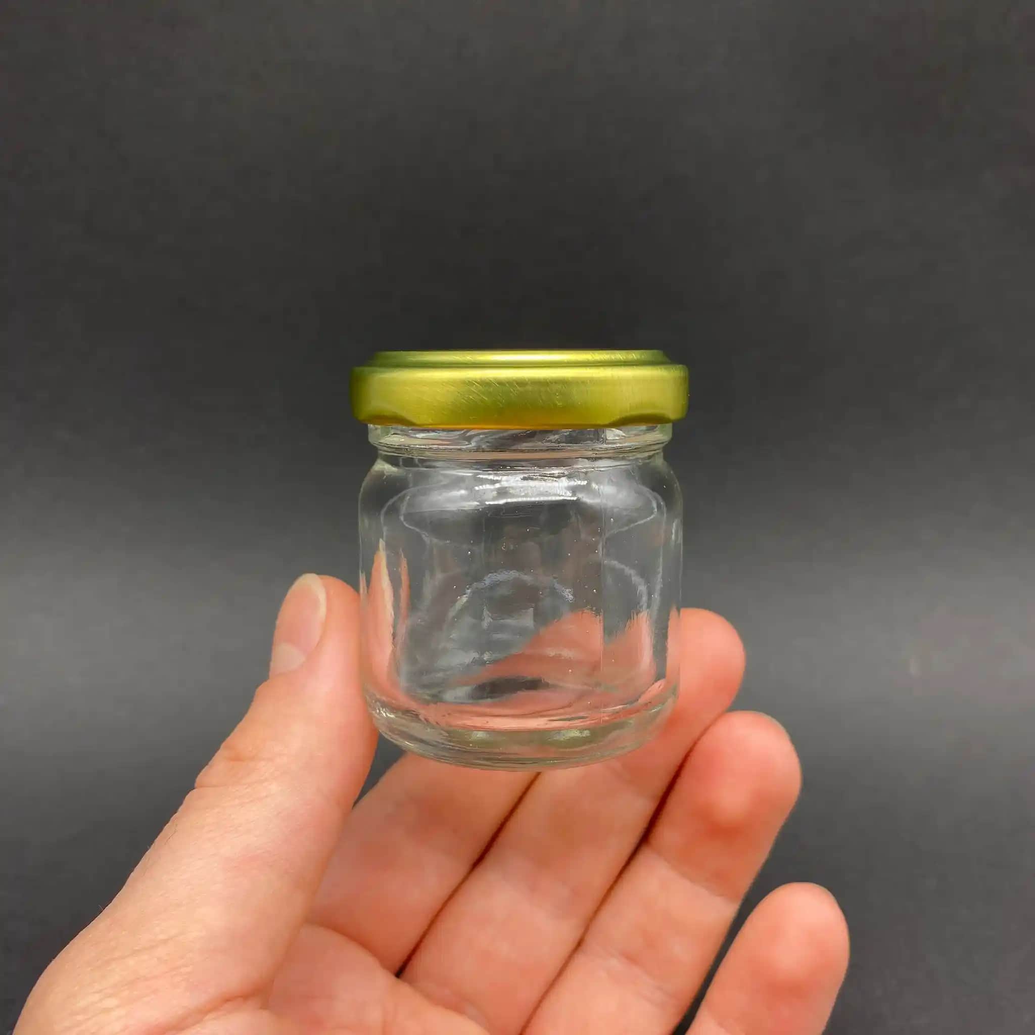 Küçük Kavanozların Dekorasyondaki Kullanım Alanları ve Estetik Avantajları