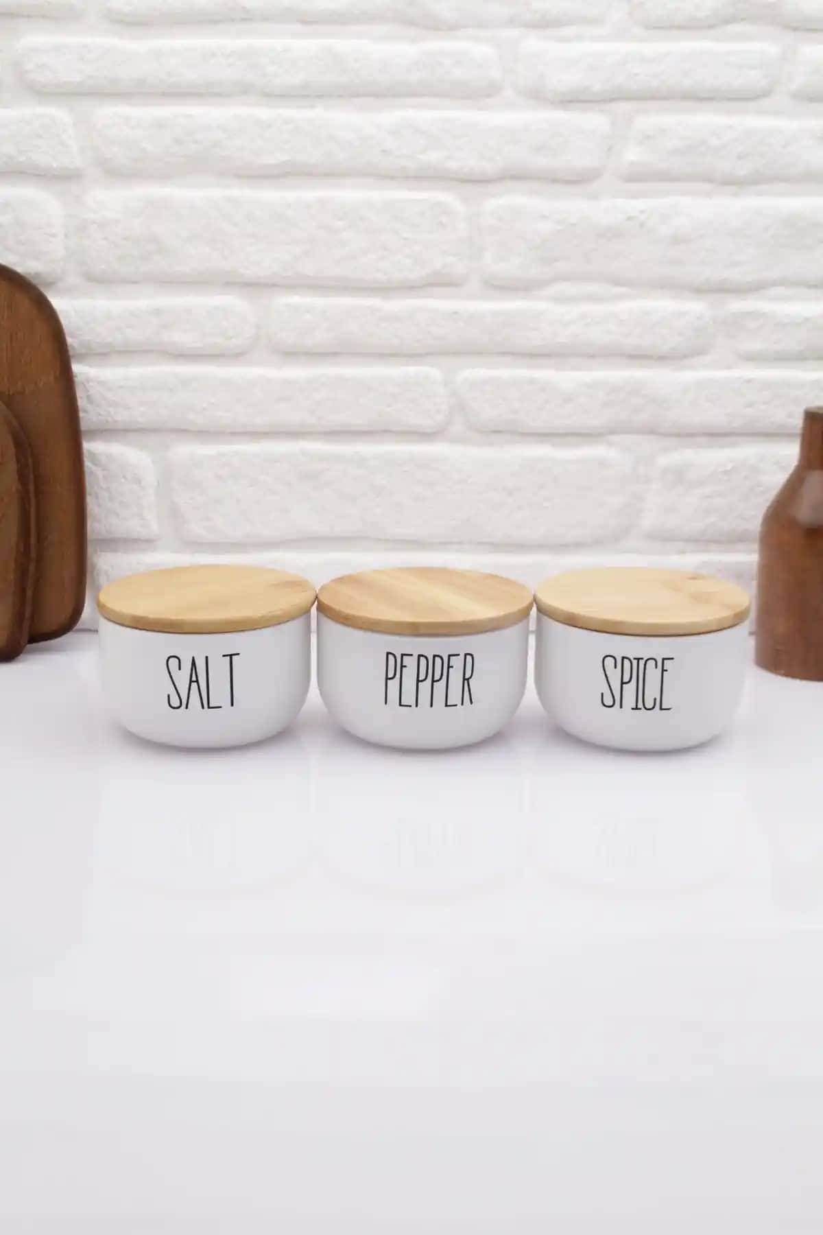 Mutfak ve Masa Dekorasyonunda Salt Pepper Kavanozlarının Önemi ve Trendleri