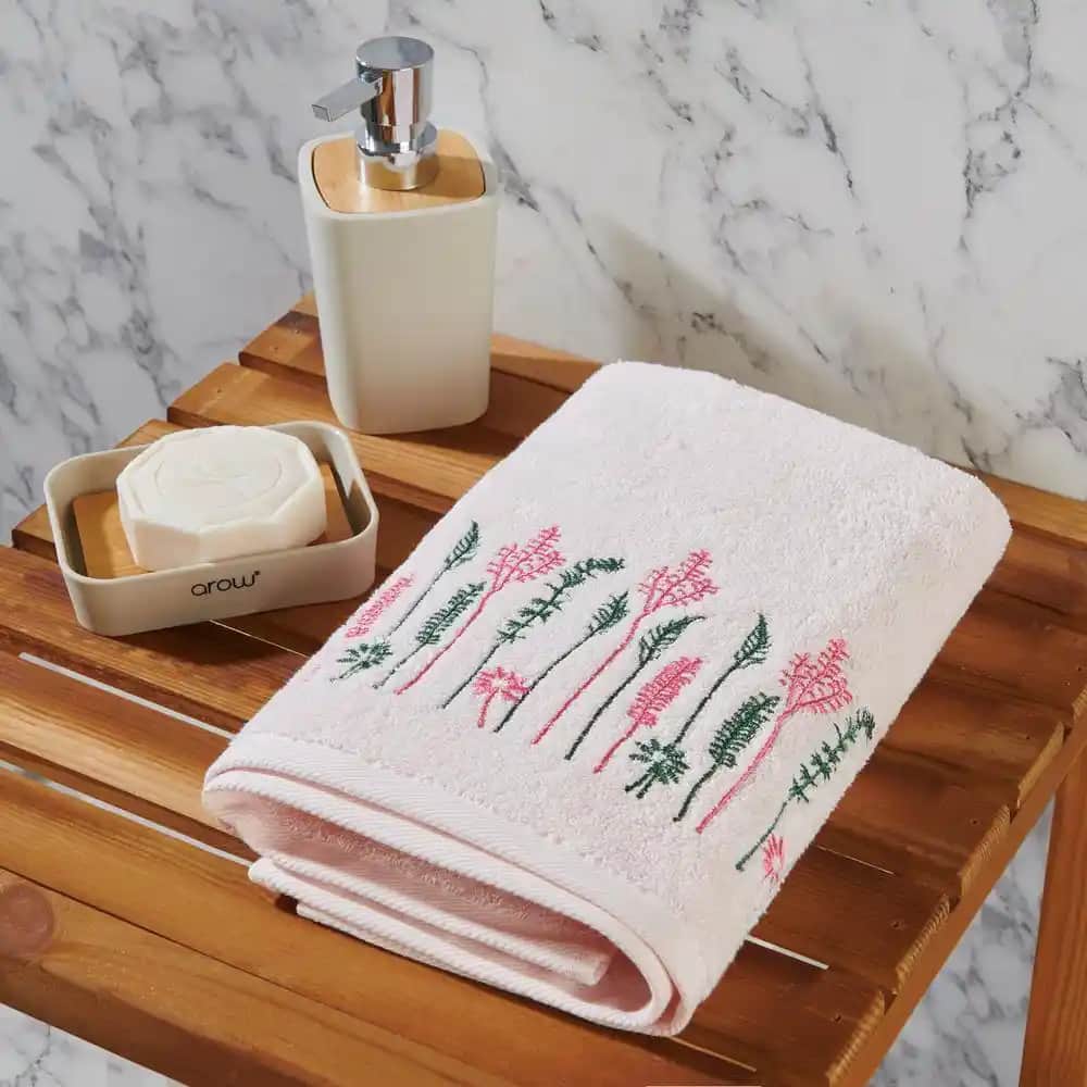 Nakışlı El Havluları ile Dekorasyonda Zarafet ve İşçilik Bir Arada