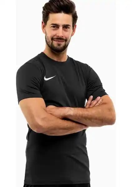Nike Erkek Dri-Fit Tişörtü Performans ve Konfor Sunan Modern Spor Giyim Ürünü