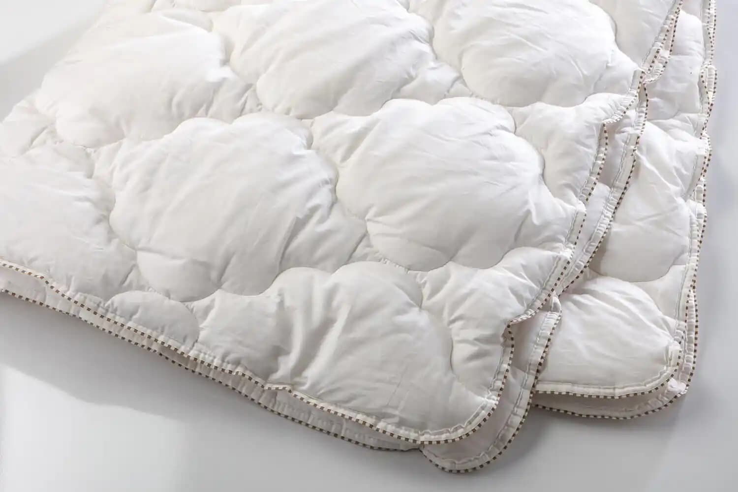 Pamuk Yorgan ile Dekorasyon ve Mobilya Uyumunda Estetik ve Konforun Buluşması