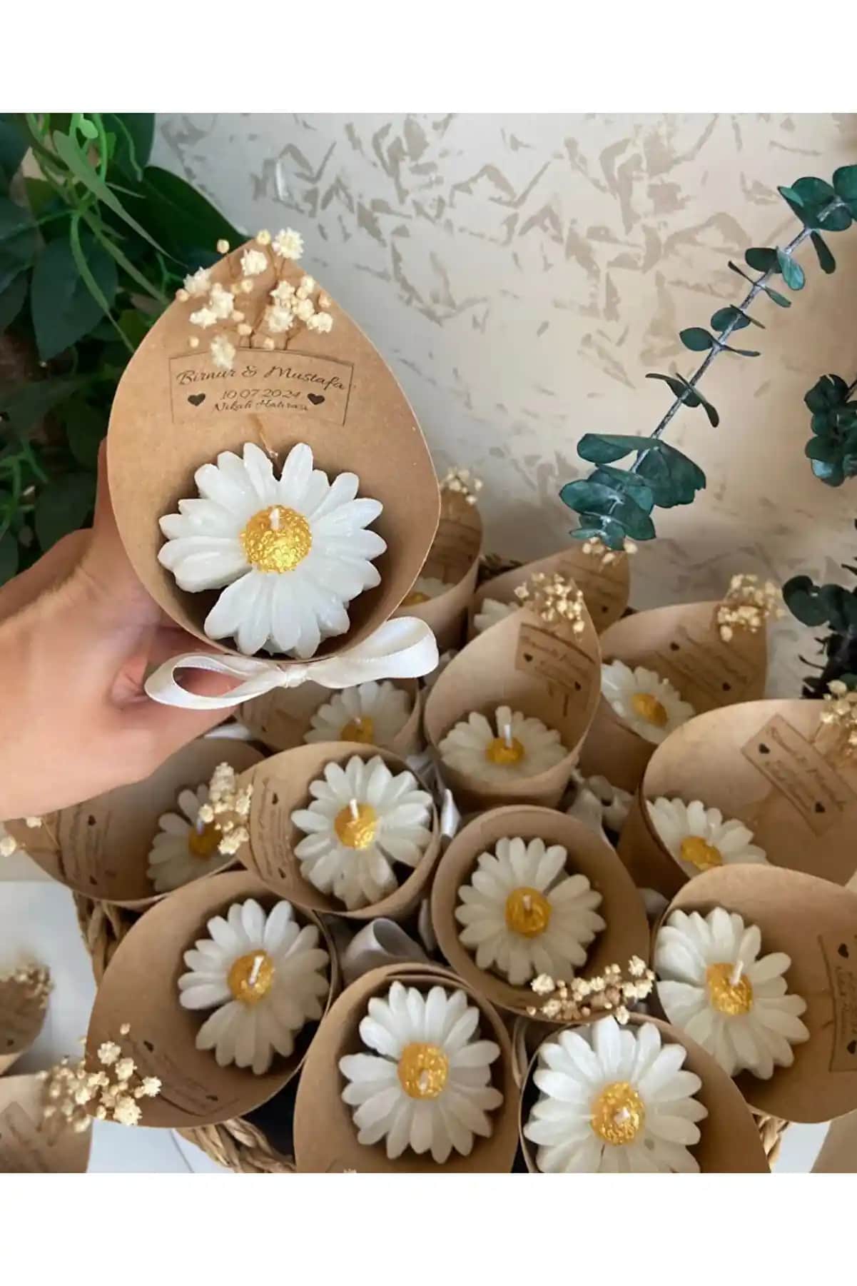 Papatya Temasıyla Dekorasyon ve Hediyelik Ürünler: Doğal ve Zarif Mekan Tasarımları