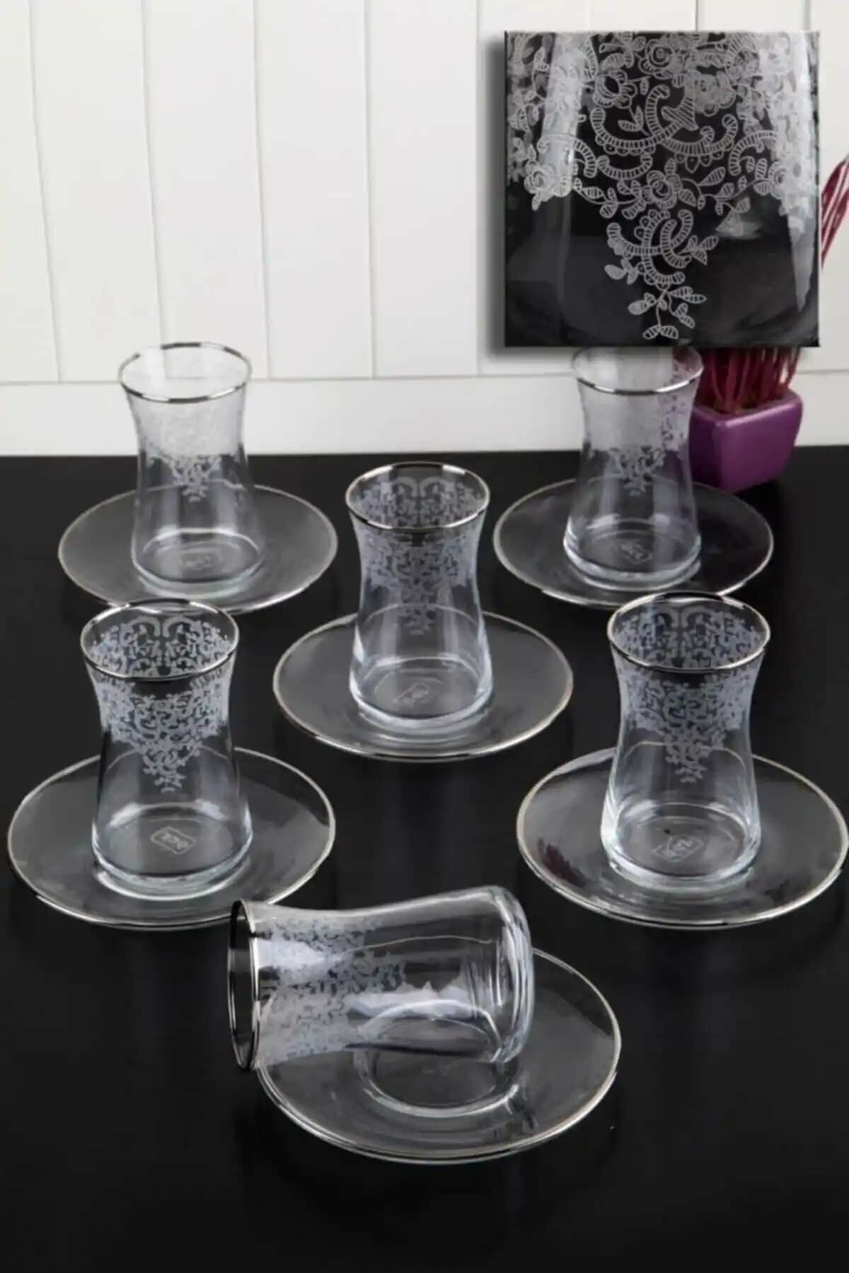 Paşabahçe Dantel Çay Bardağı: Estetik ve İşlevselliğin Buluştuğu Şık Tasarım