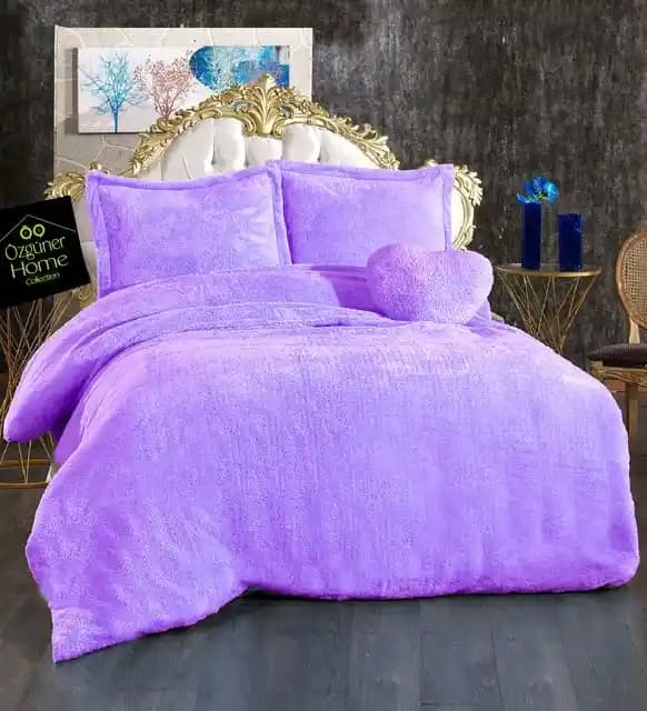 Peluş Nevresim: Sıcaklık ve Estetiği Bir Arada Sunan Yatak Oda Dekorasyon Seçeneği