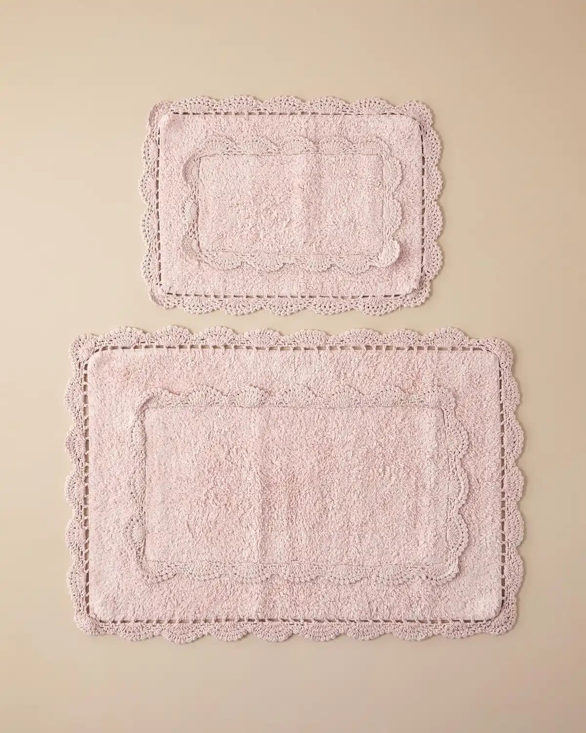 Pembe Banyo Paspası Seçenekleri ve Dekorasyonda Kullanım İpuçları