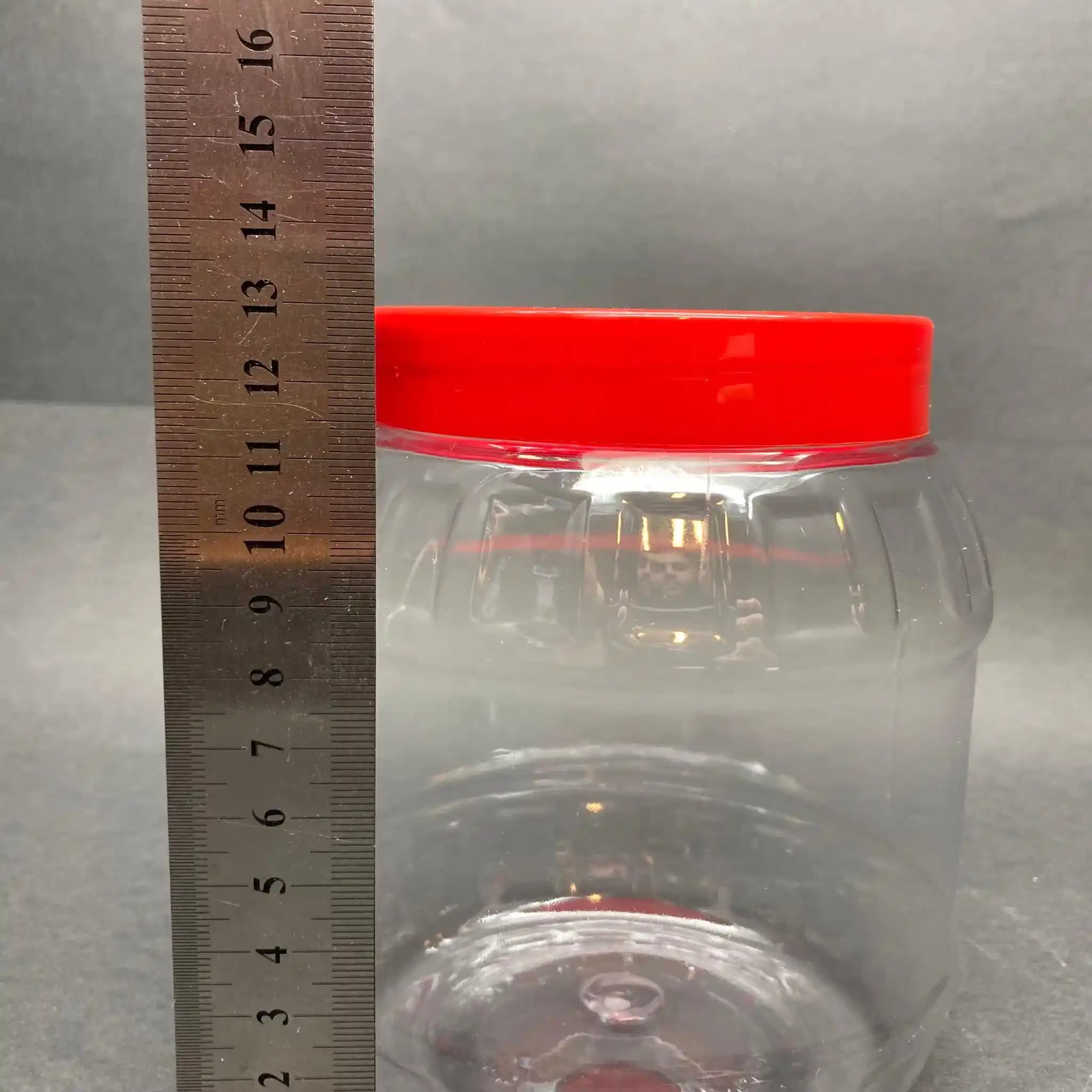 Plastik Kavanozlar ile Dekorasyon ve Mobilya Tasarımında Yenilikçi ve Sürdürülebilir Çözümler