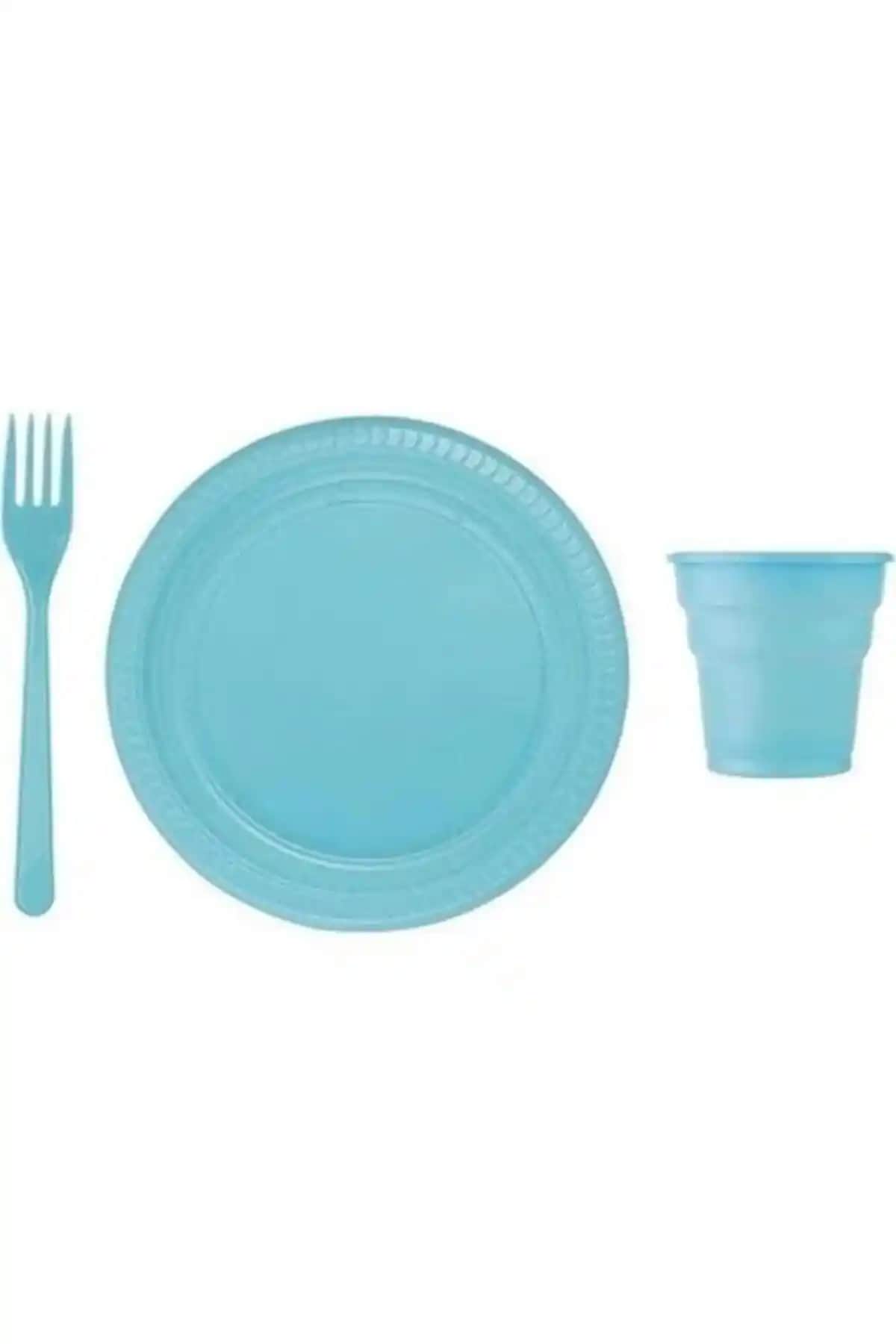 Plastik Tabak ve Bardak Setleri: Dekorasyon ve Mobilya Uyumunda Pratik Çözümler