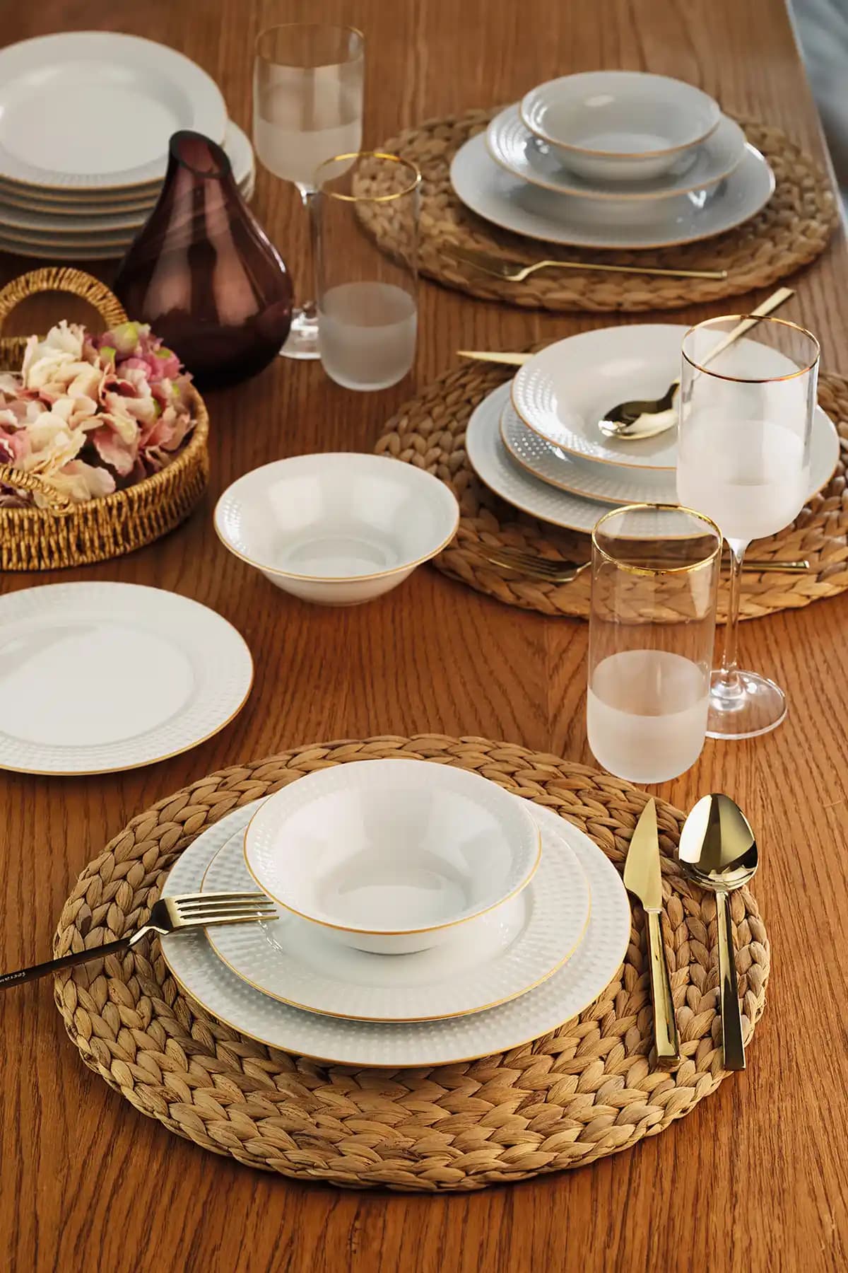 Porland 24 Parça Yemek Takımı Koleksiyonları: Şıklık ve Fonksiyonellik Bir Arada