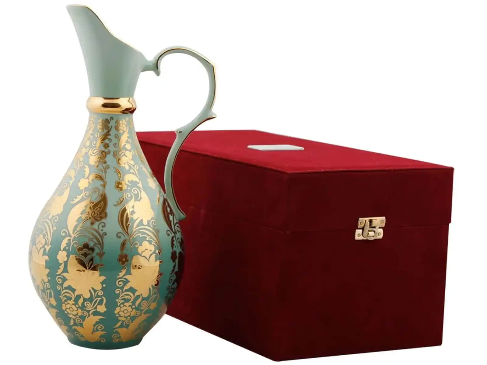 Porland Sürahi: Dekorasyonda Zarif Detaylar ve Mobilya Uyumları