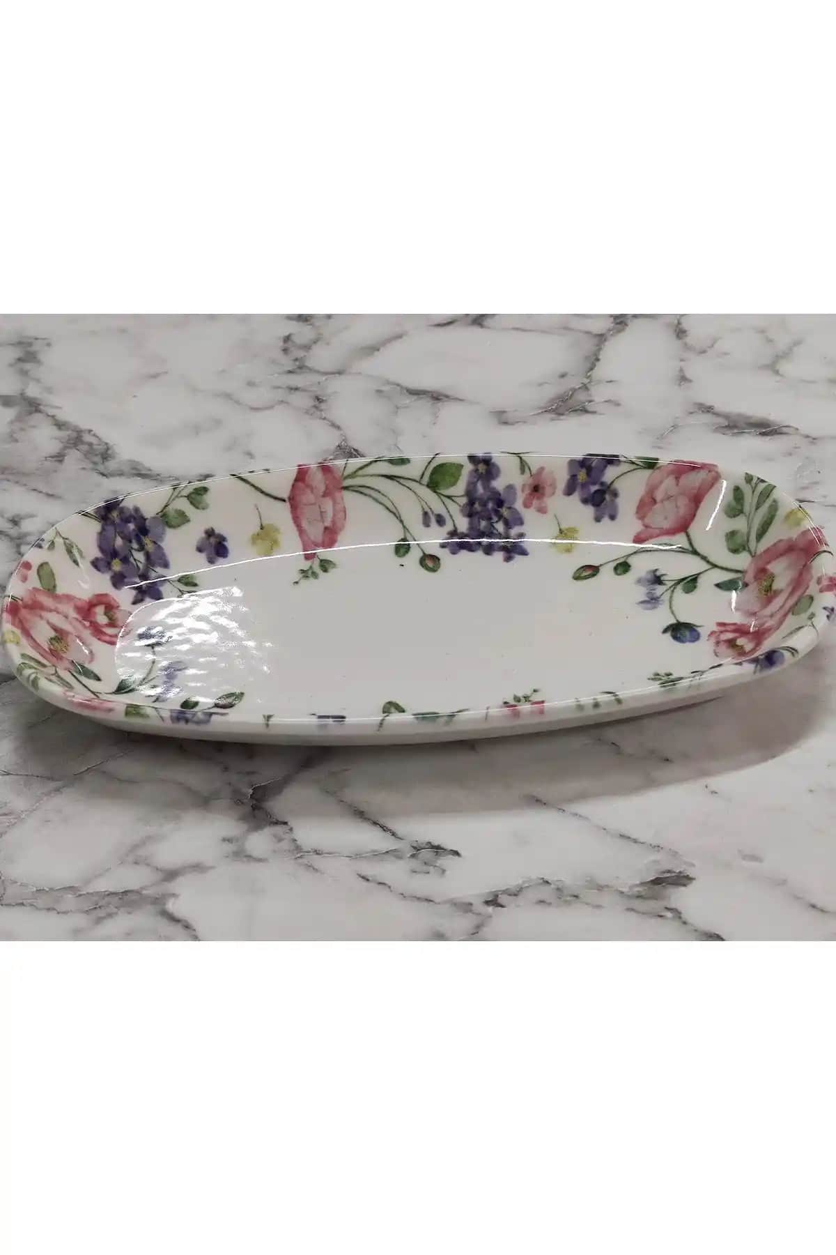 Porselen Kayık Salata Tabağı: Şıklık ve İşlevselliğin Buluştuğu Zarif Seçenek