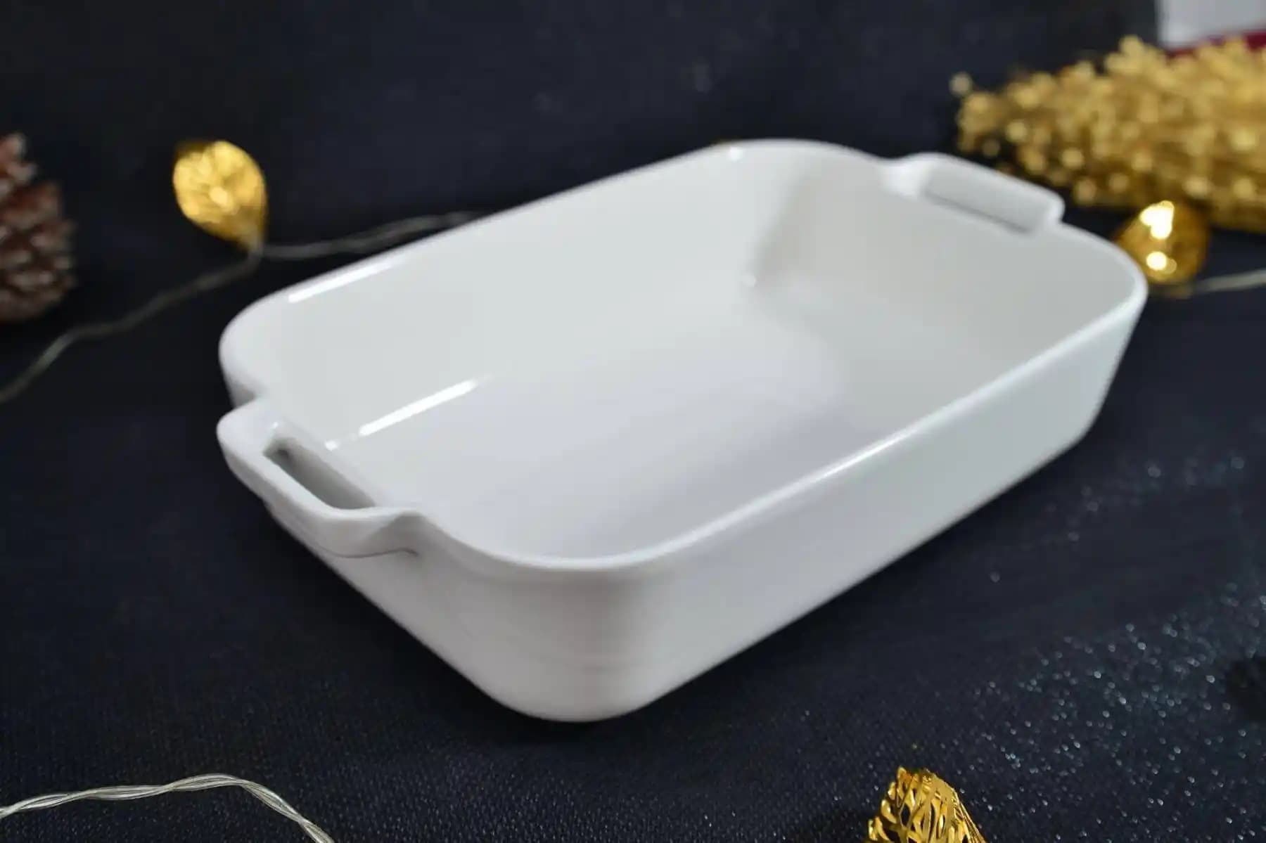 Porselen Tepsi Kullanım Alanları ve Dekorasyonda Yaratıcı Çözümler