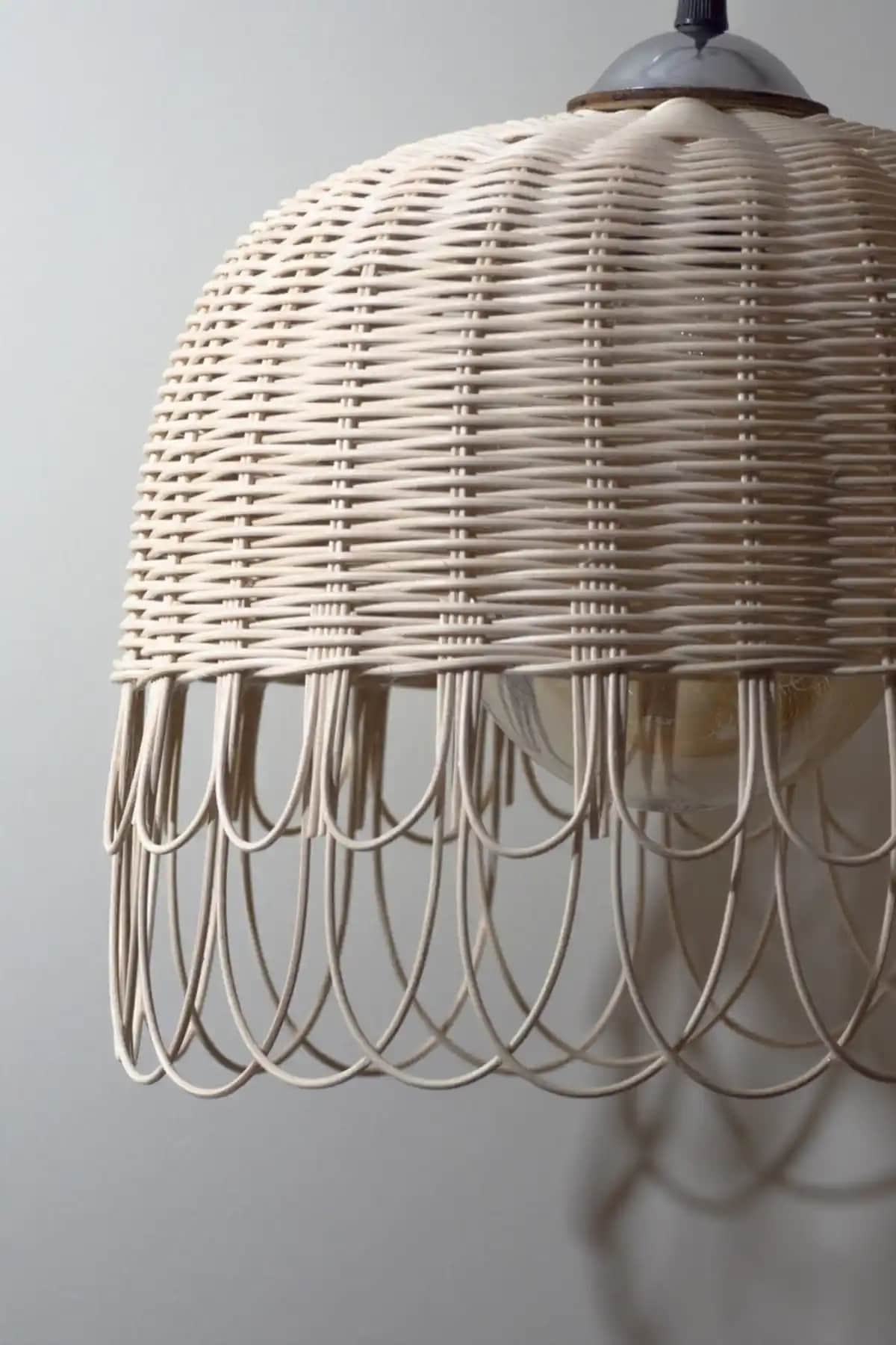 Rattan Aydınlatma: Doğal ve Şık Dekorasyon İçin Modern ve Fonksiyonel Seçenekler