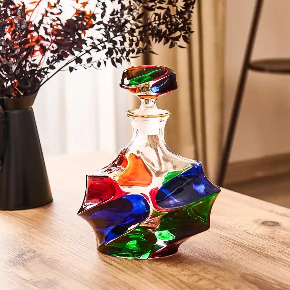 Renkli Cam Şişelerle Dekorasyonda Modern ve Vintage Tarzlara Uygun Yenilikçi Dokunuşlar