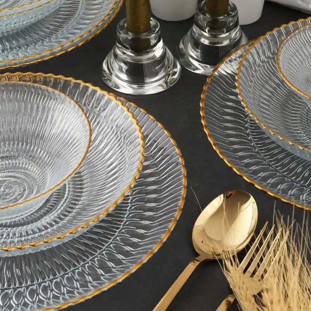 Renkli Cam Yemek Takımlarıyla Sofralarınıza Şıklık ve Canlılık Katın