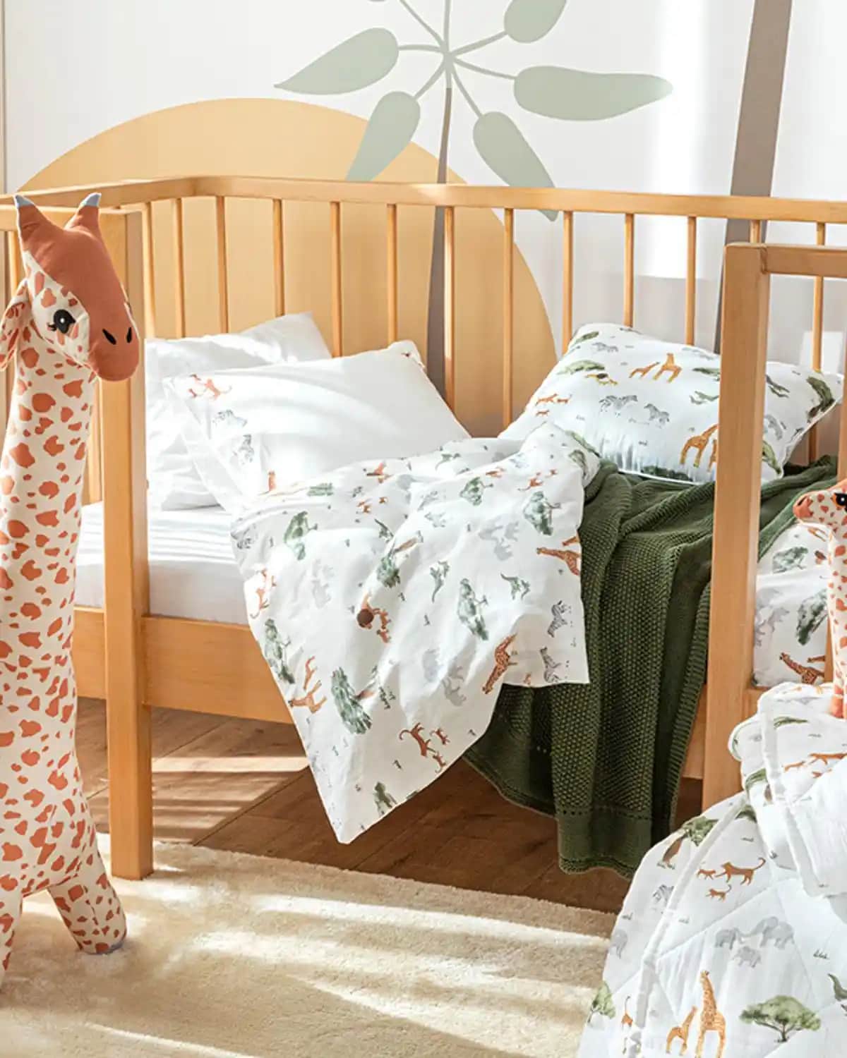 Safari Temalı Nevresim Takımlarıyla Yatak Odasında Doğal ve Şık Bir Atmosfer Yaratın