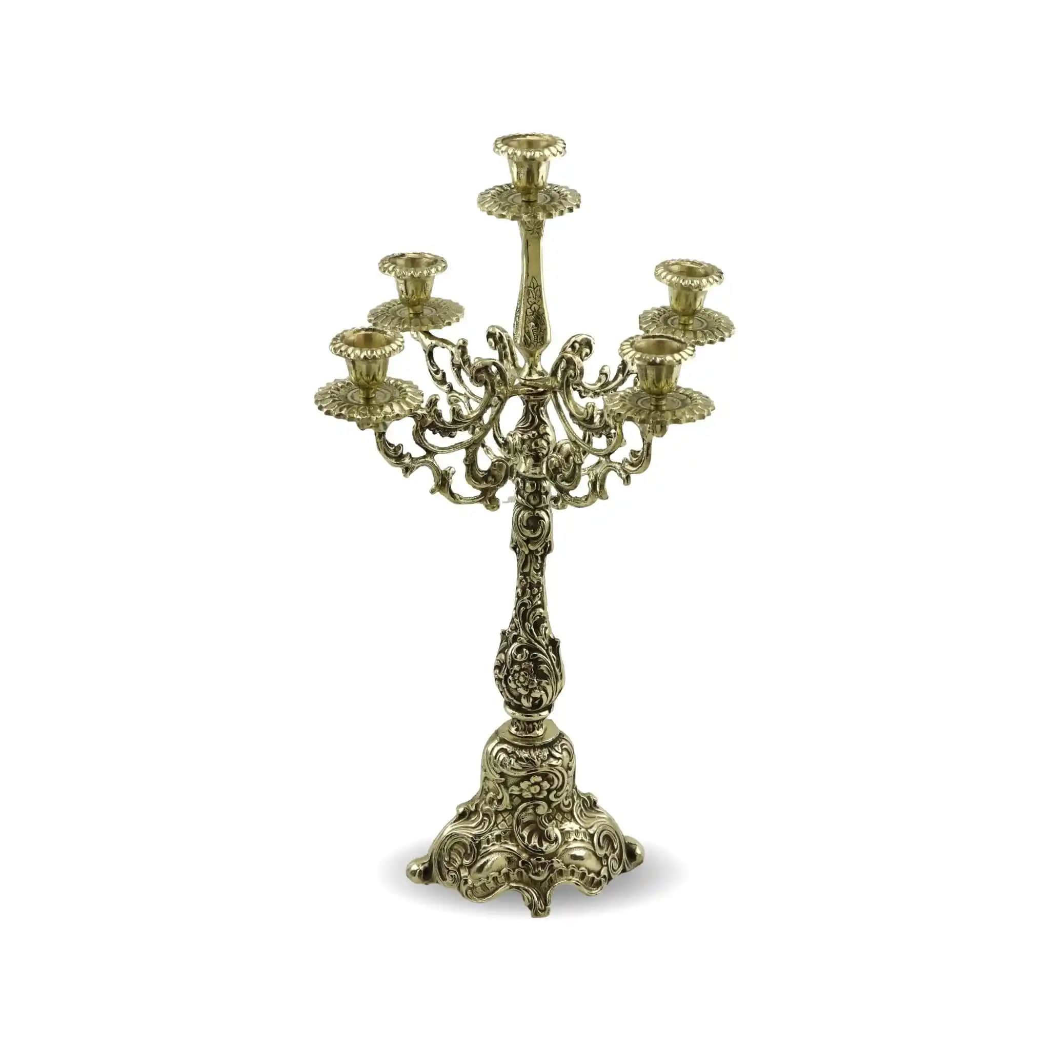 Şamdan Mumlarla Evinize Zarafet ve Sıcaklık Katmanın Yolları