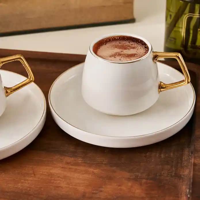 Saturn Fincan Takımı ile Modern ve Şık Dekorasyon Çözümleri