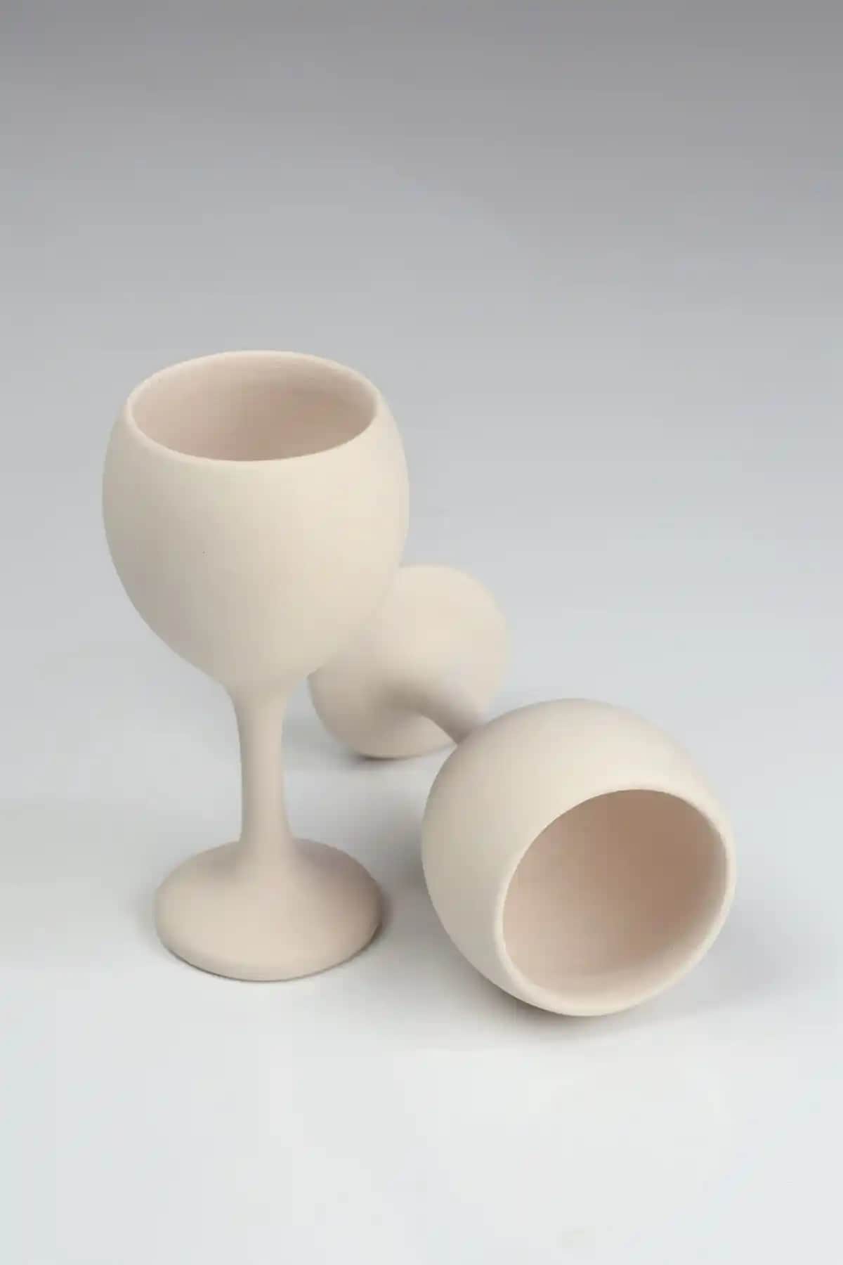 Seramik Kadeh: Dekorasyonda Zarafet ve Estetiğin Modern Kullanımı