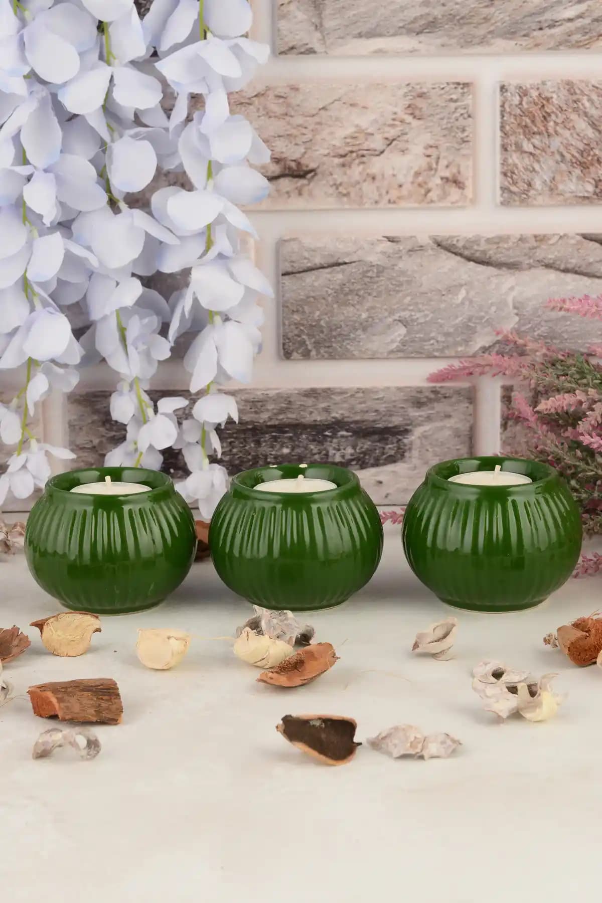 Seramik Mumluklar: Dekorasyonda Zarafet ve Sıcaklık Yaratmanın En Güzel Yolu