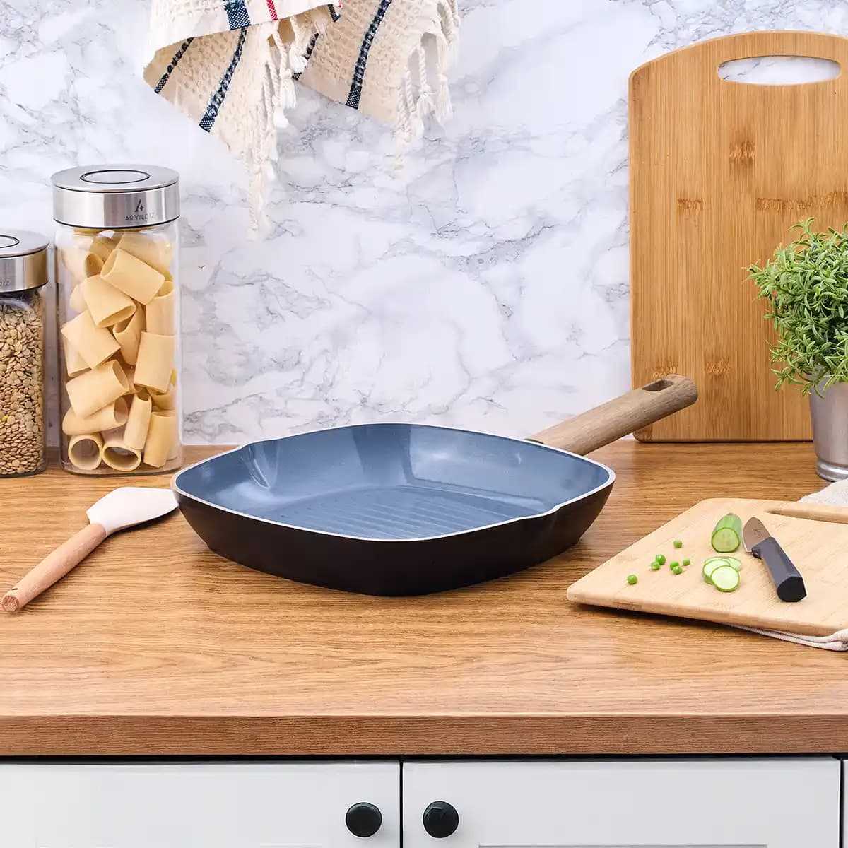 Seramik Tava ile Mutfakta Estetik ve Fonksiyonellik Sağlayan Modern Çözümler