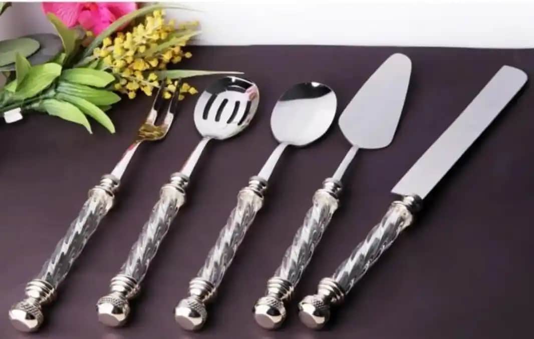 Servis Gereçleri Seçimi ve Dekorasyonda Şıklık için İpuçları