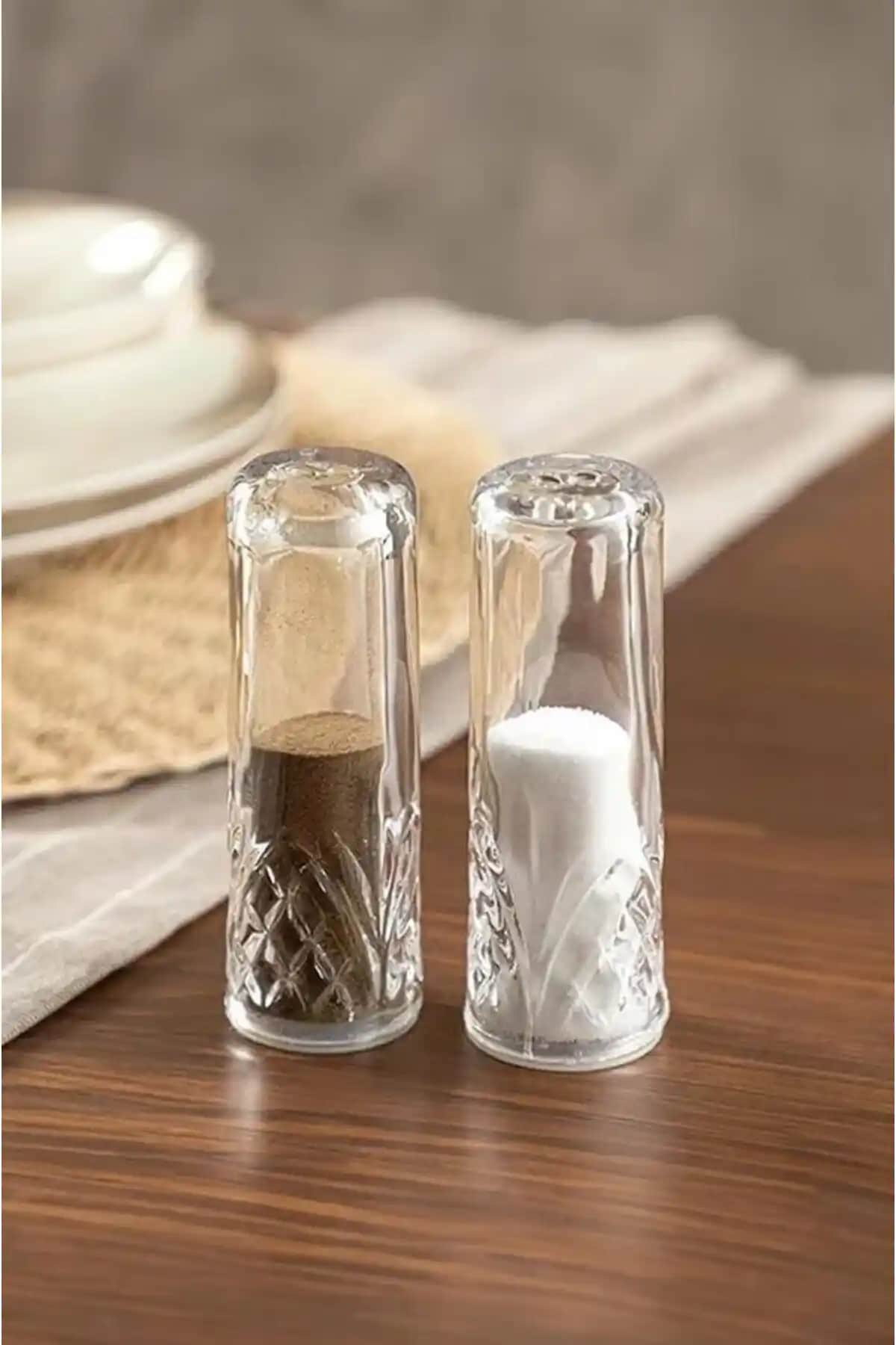 Şık ve Fonksiyonel Tuzluk Modelleri ile Sofralarınıza Değer Katın