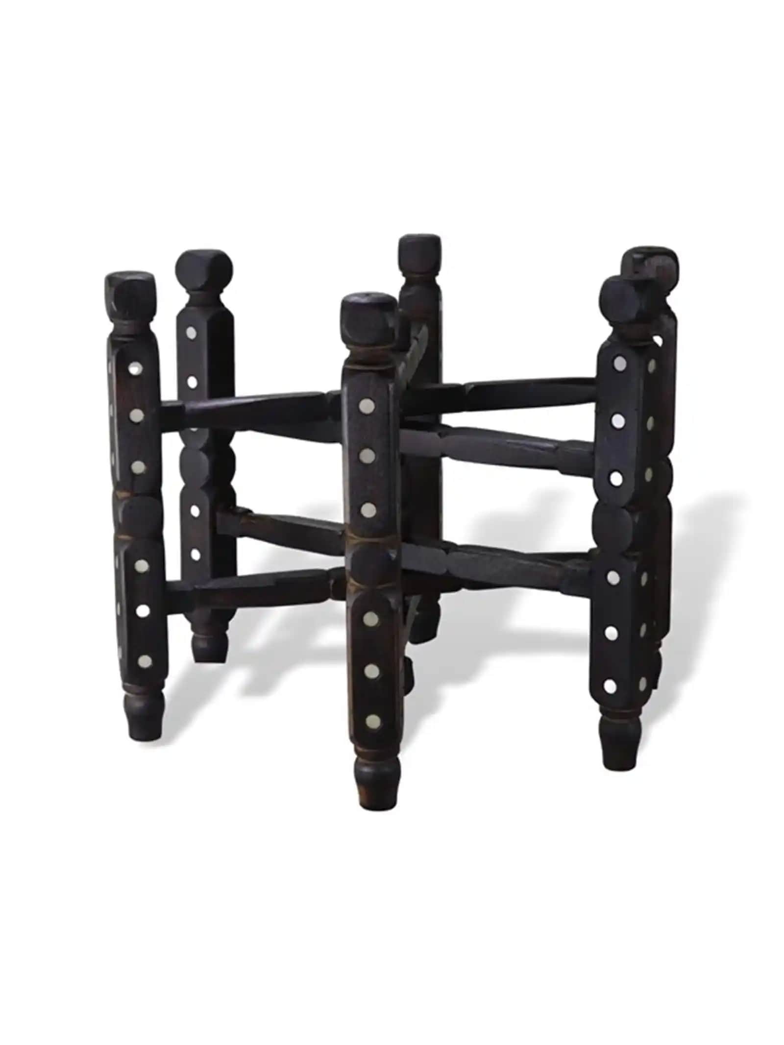 Sini Altlığı Dekorasyonda Zarafet ve İşlevselliğin Buluştuğu Detaylar